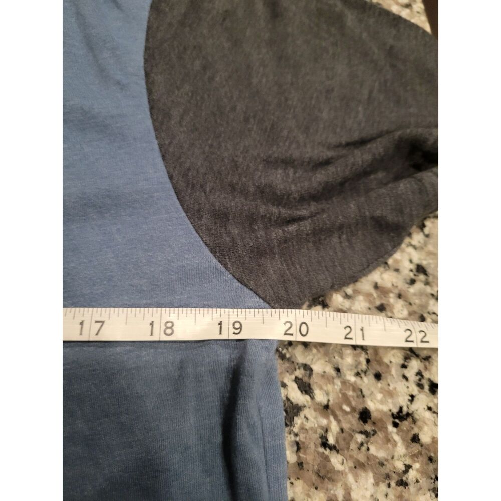 Oakley Shirt Mens M Henley Short Sleeve Two Tone Blue Gray Embroidered Logo - Picture 2 of 4